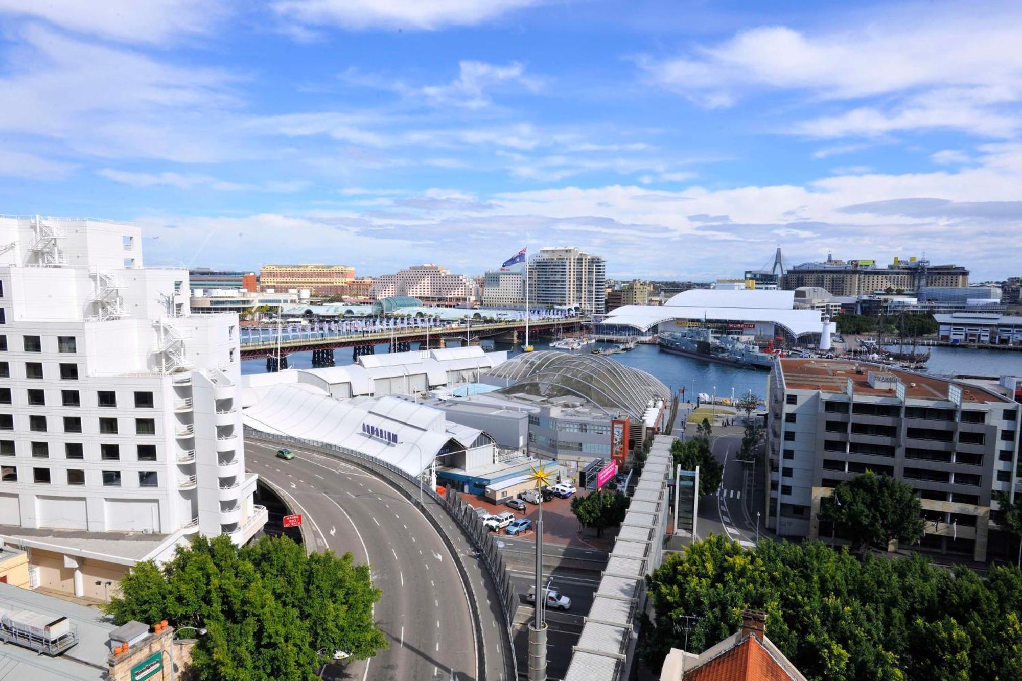 Metro Apartments On Darling Harbour Sydney Esterno foto